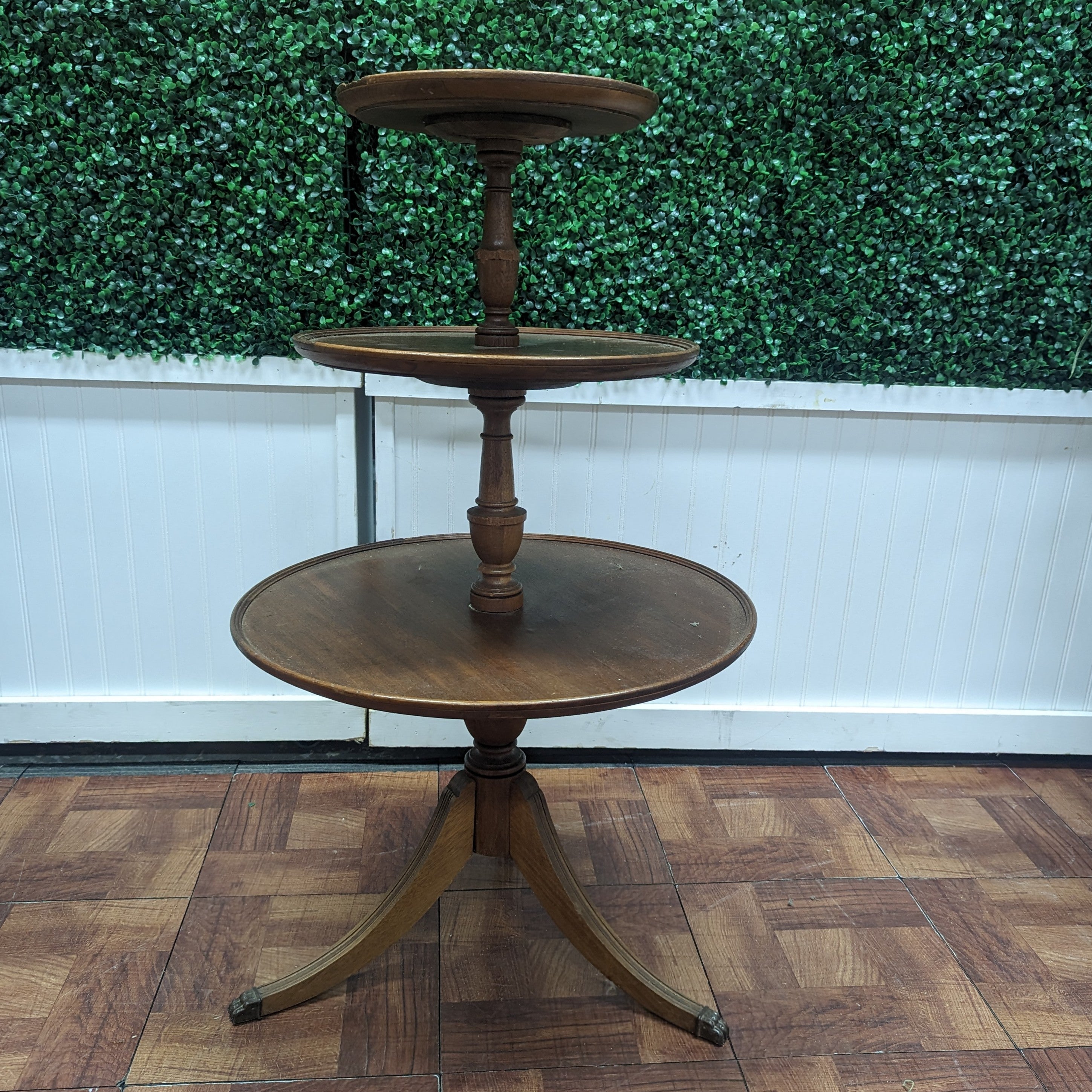 vintage 3 tiered dark brown tea table for wedding