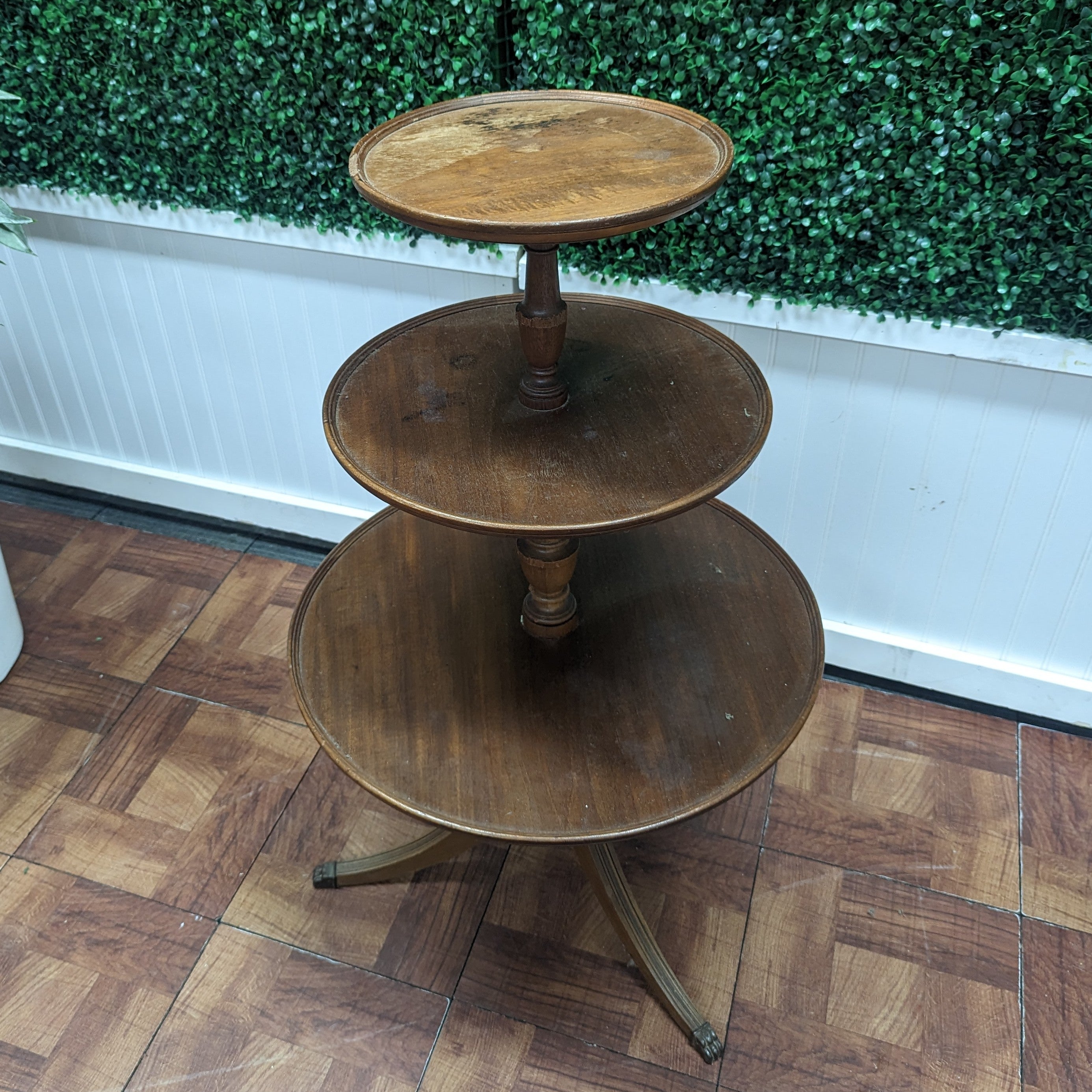 vintage 3 tiered dark brown tea table for wedding