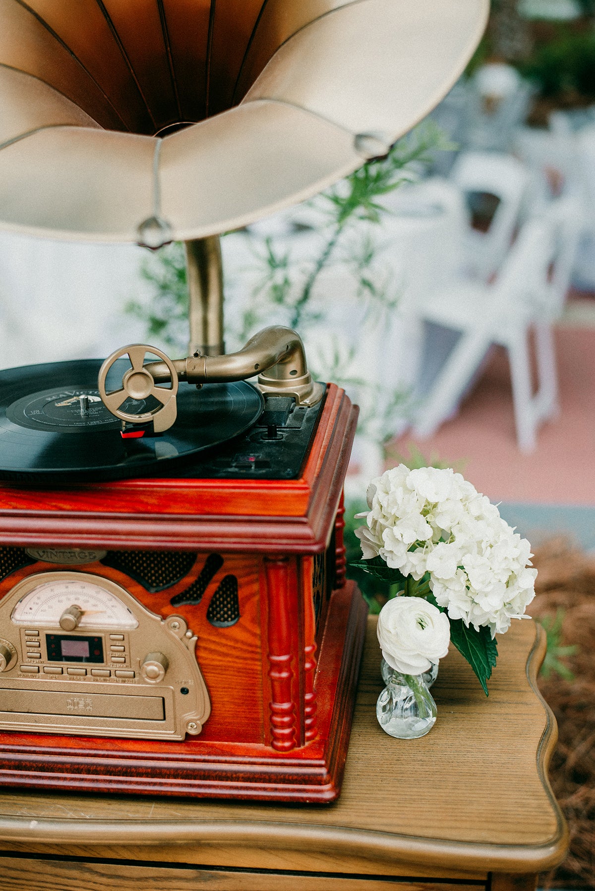 Vintage Inspired Gramophone - The Wedding Shop