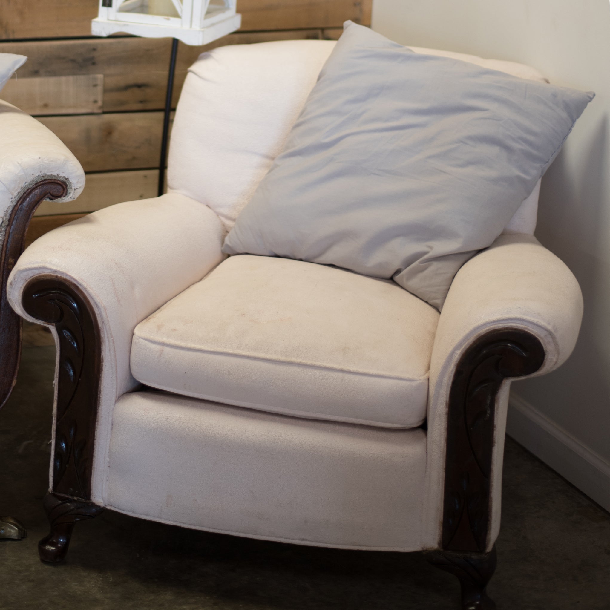 Vintage Seating Lounge Set - The Wedding Shop