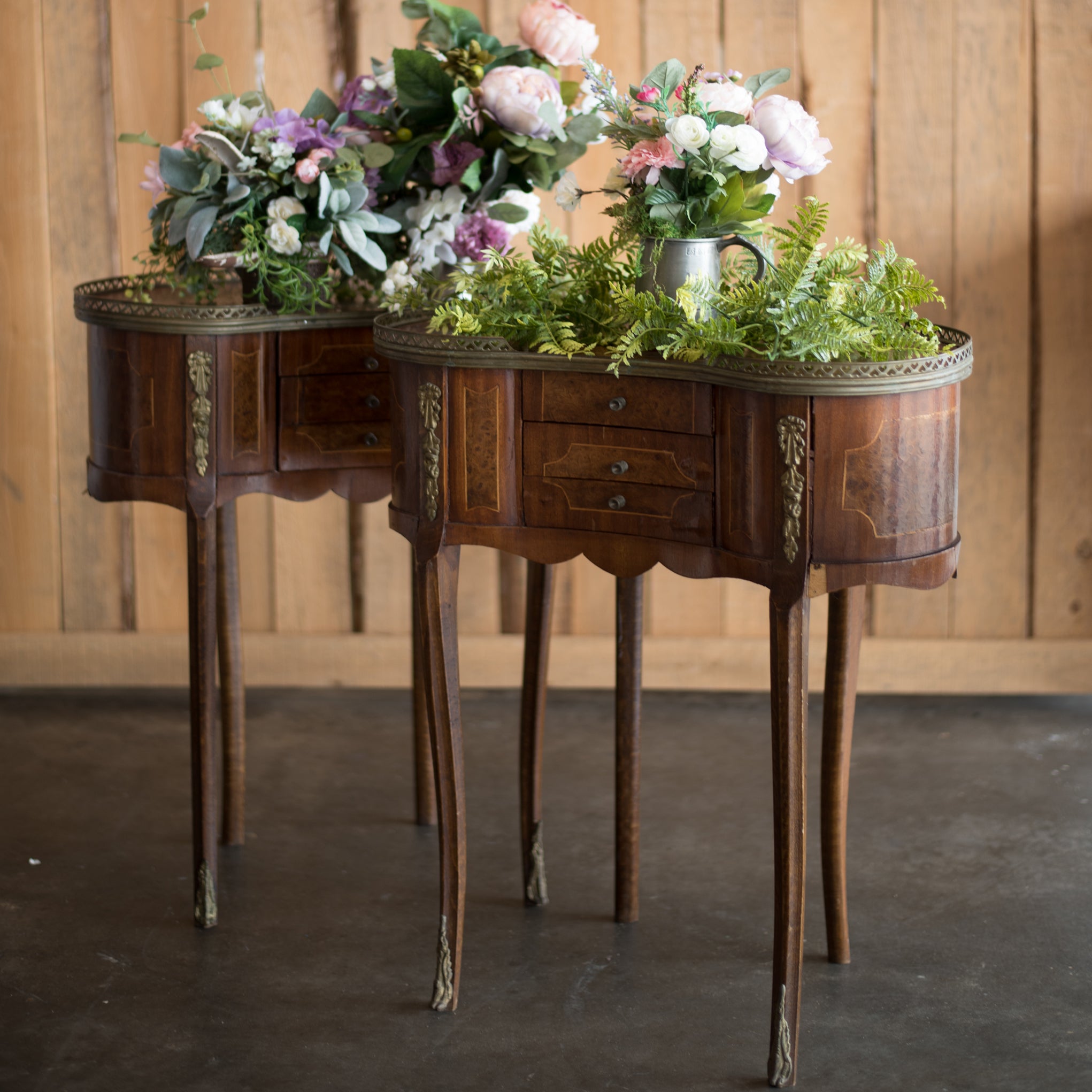 Antique Kidney Accent Table - The Wedding Shop